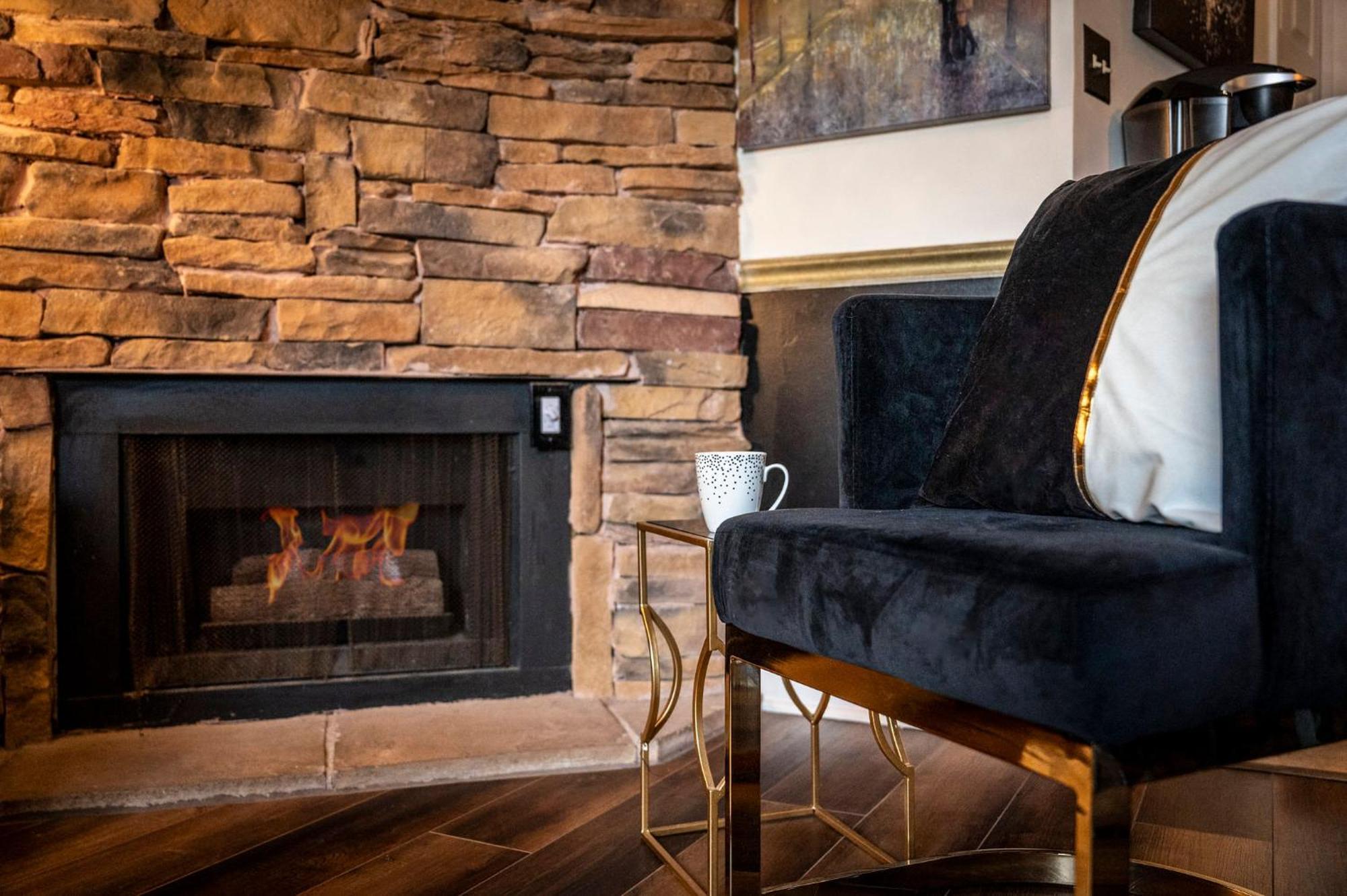 Romance In The Smokies By Distinctive Getaways Villa Gatlinburg Eksteriør billede