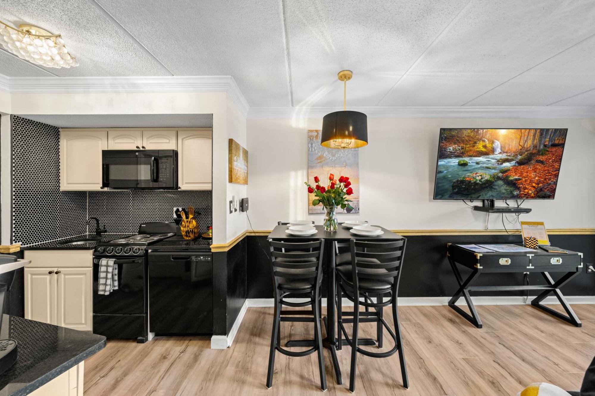 Walk To Anakeesta Romantic 1Br W Fireplace Gatlinburg Eksteriør billede